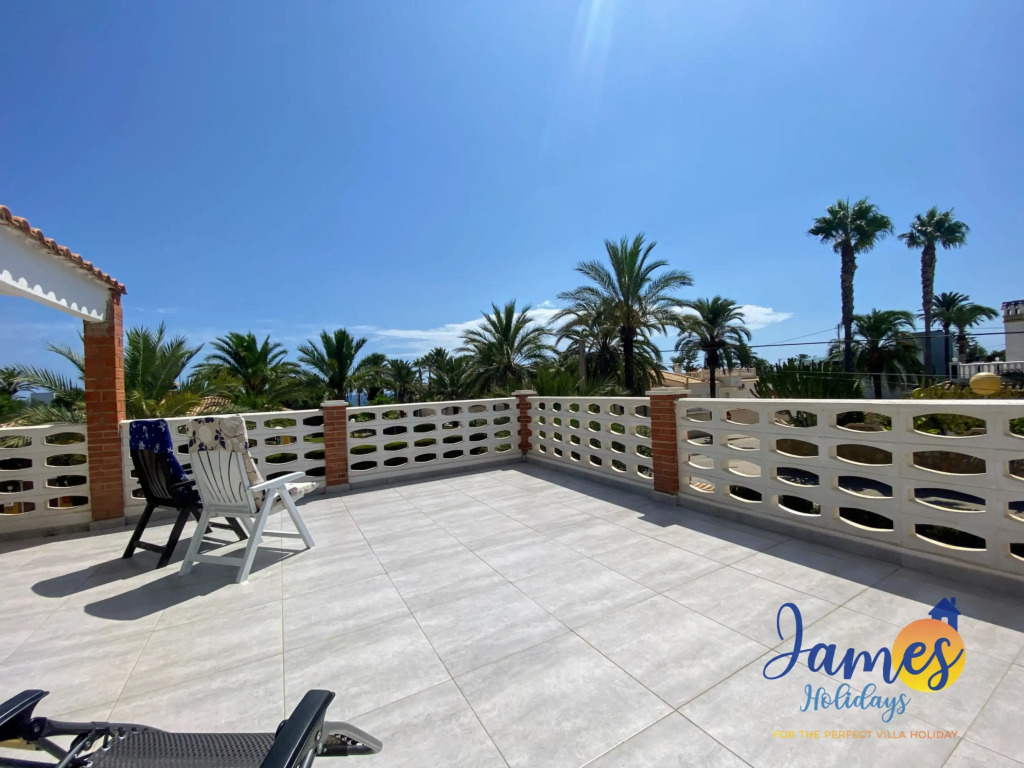 Cabo Roig Penthouse  close to the beach sleeps 8 LZ4