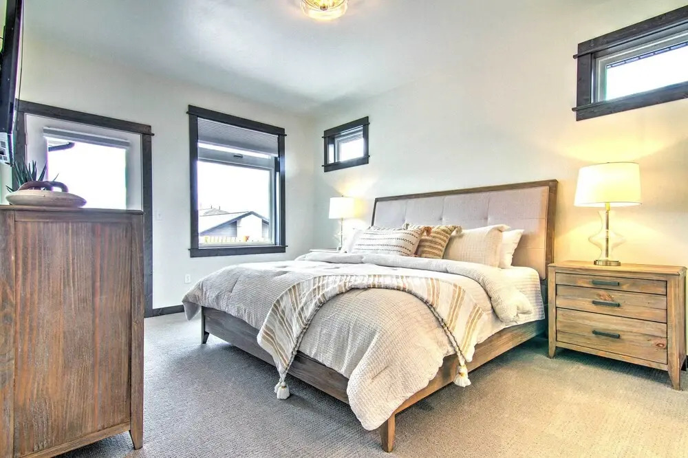 Modern Bozeman Family Townhome w/ Hot Tub!