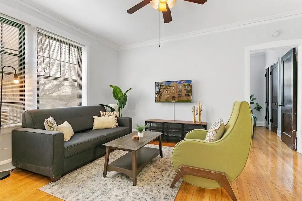 1BR Unit - Belmont J3