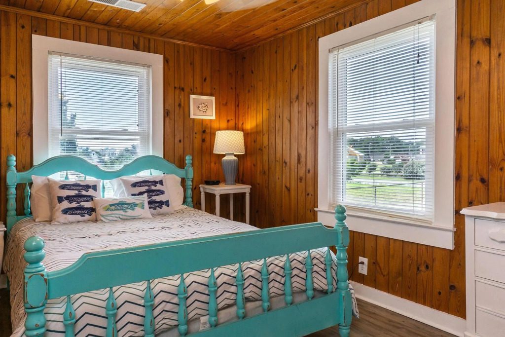 Jerseys Shore by Oak Island Accommodations