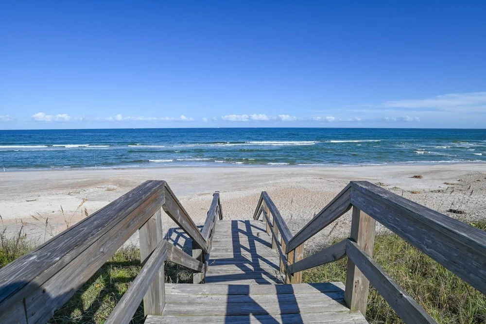 Pelicans Point
