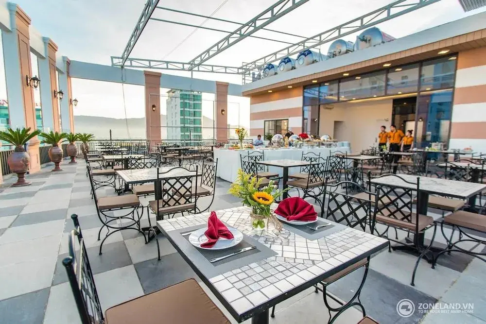 Zoneland Premium - Ngoc Lan Hotel