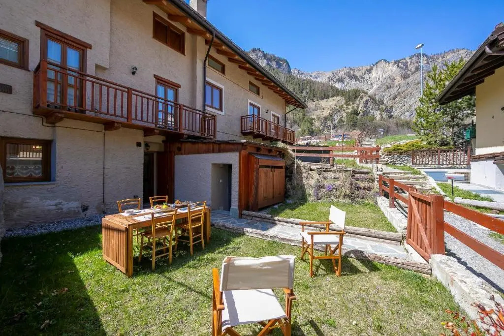 Baita La Ciaburna (skiing nearby)