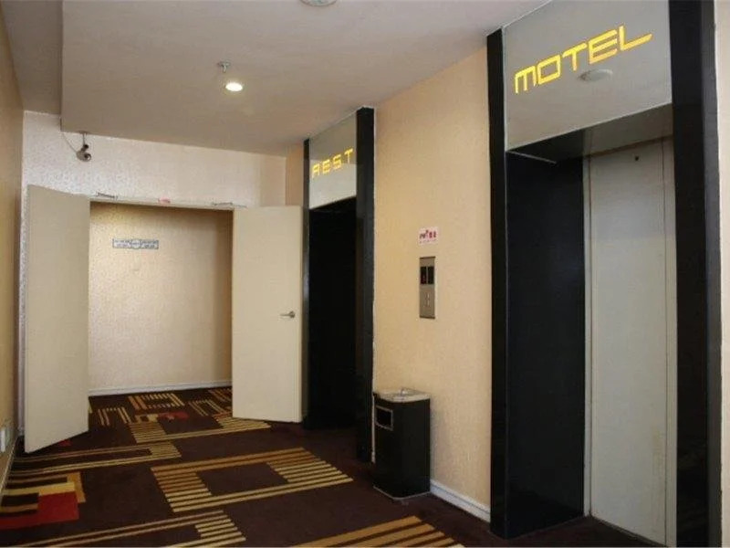 Rest Motel