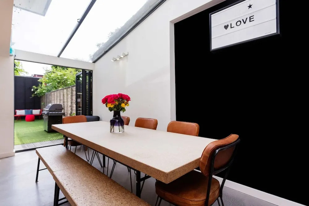 Pared-back Elegance