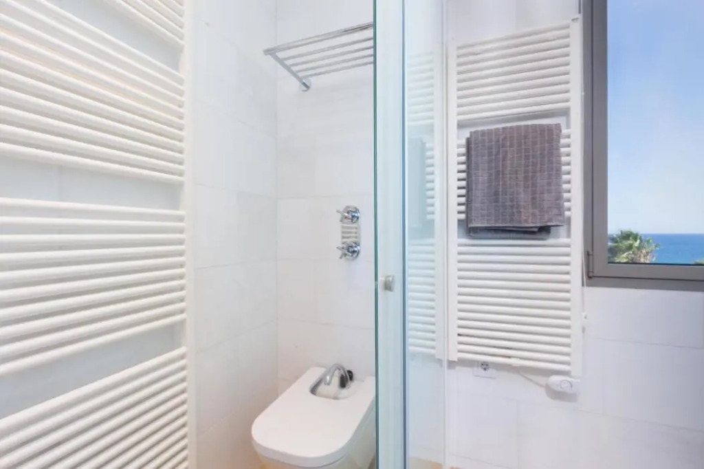 Kronos on the beach Suite 2
