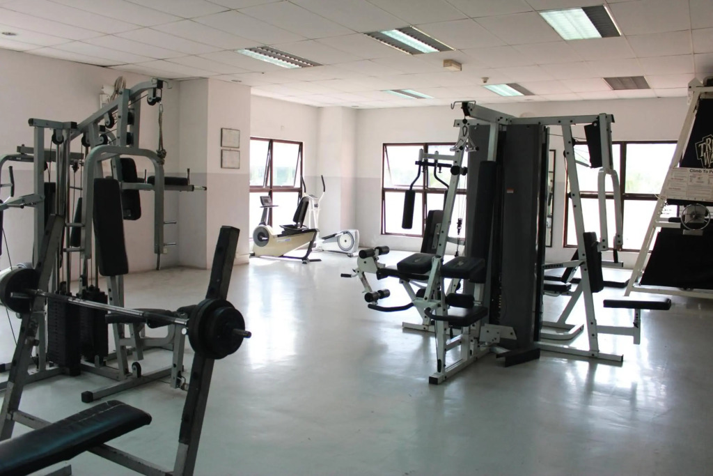 KK 5 Bedrooms Penthouse 3 Bedrooms Apartment Marina Court Resort Condominium