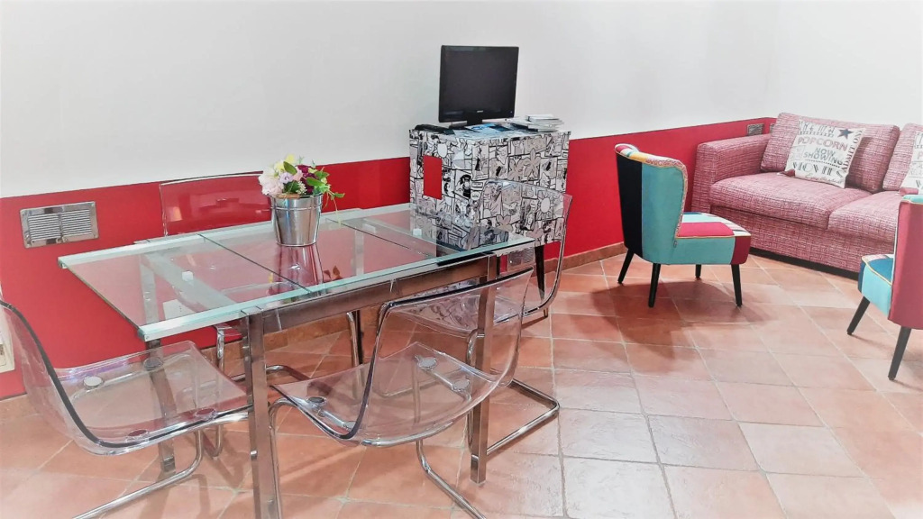 Movie Star Apartment with garden