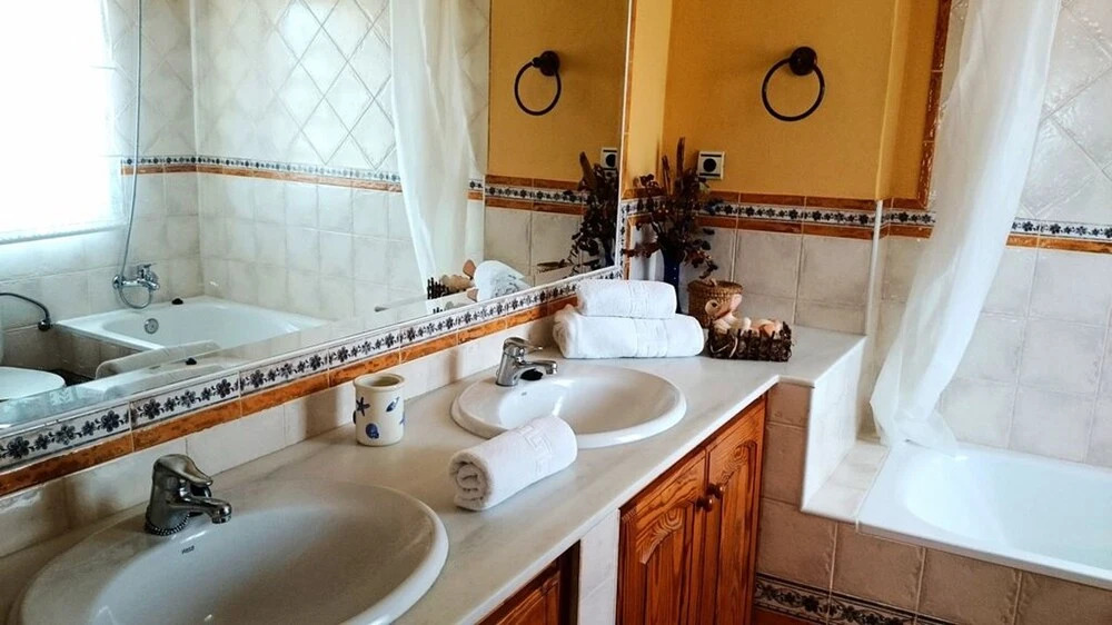 Villa With 5 Bedrooms in San Pedro Alcántara, With Wonderful sea View,