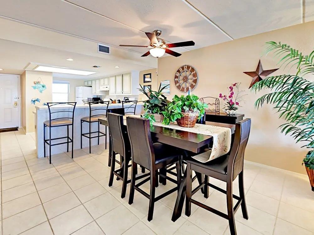 4400 Gulf Blvd Condo Unit 408
