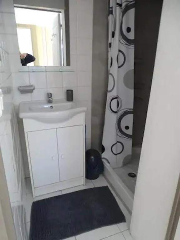 Appartement 35 m² bord de lac Aix les Bains (73)