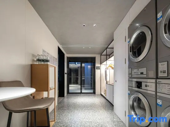 Atour Hotel Xining Xinghai Road Central Plaza