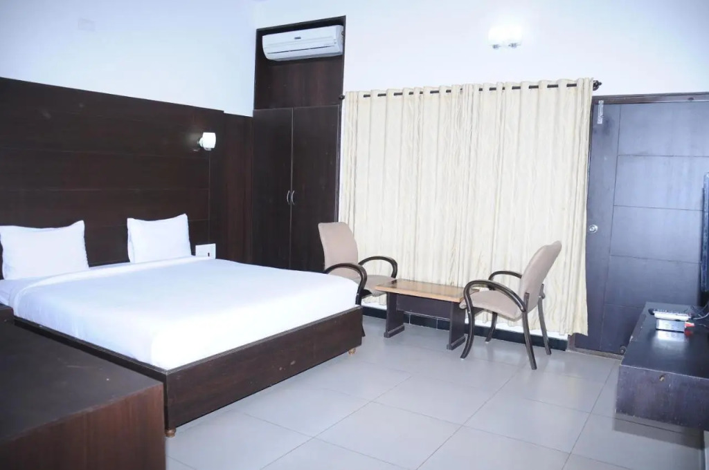 Nijaguna Residency