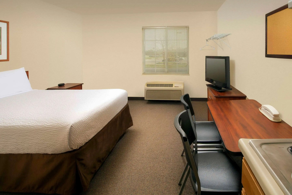 WoodSpring Suites Lincoln Northeast I-80