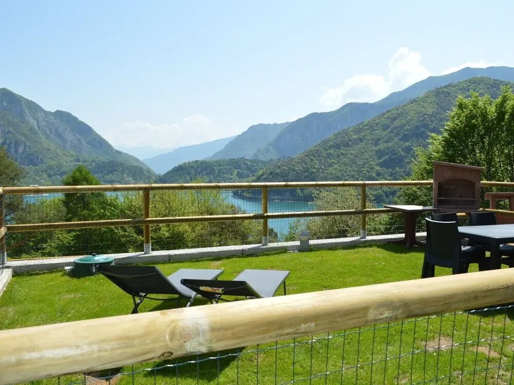 Tranquil Stay Near Lake Ledro