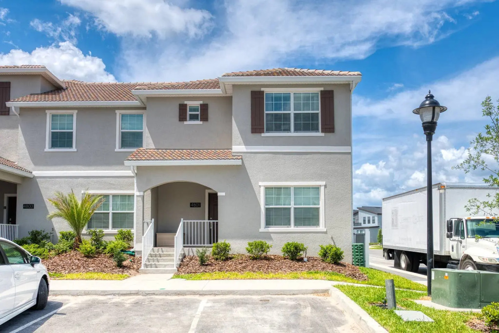 Elegant home with themed bedrooms near Disney