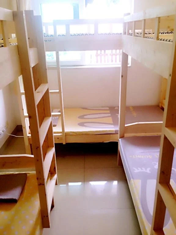 Shenzhen 8090 Hostel East Railway Branch
