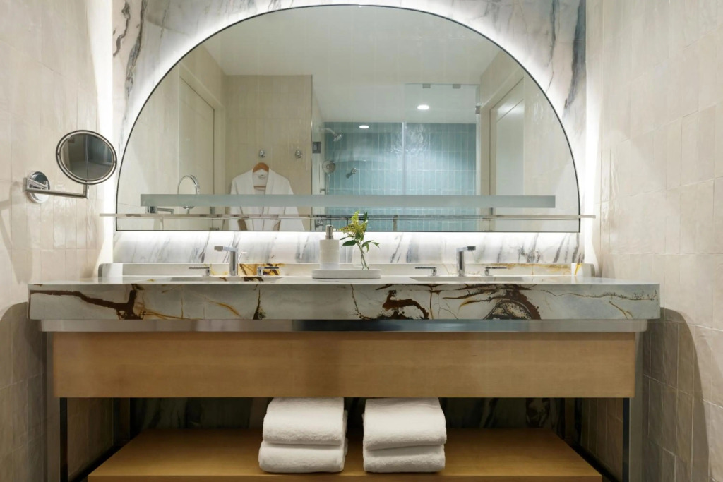 Курорт Andaz Miami Beach Resort & Spa