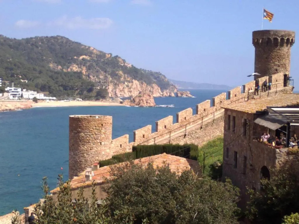 Apartamento Miquel 2 centro de Tossa de Mar 4 personas con wifi y parking
