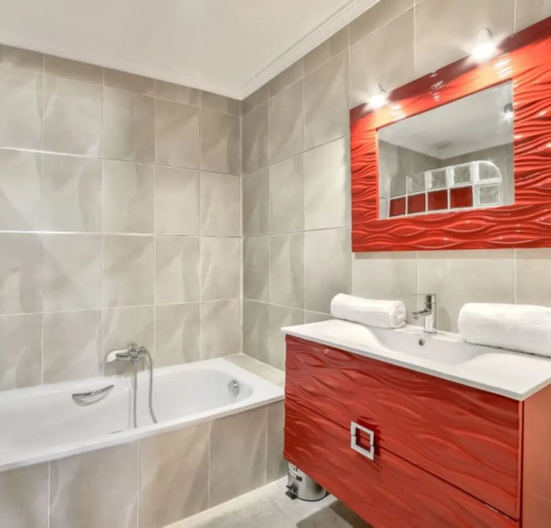 Villa - 5 Bedrooms with Pool and WiFi - 106420