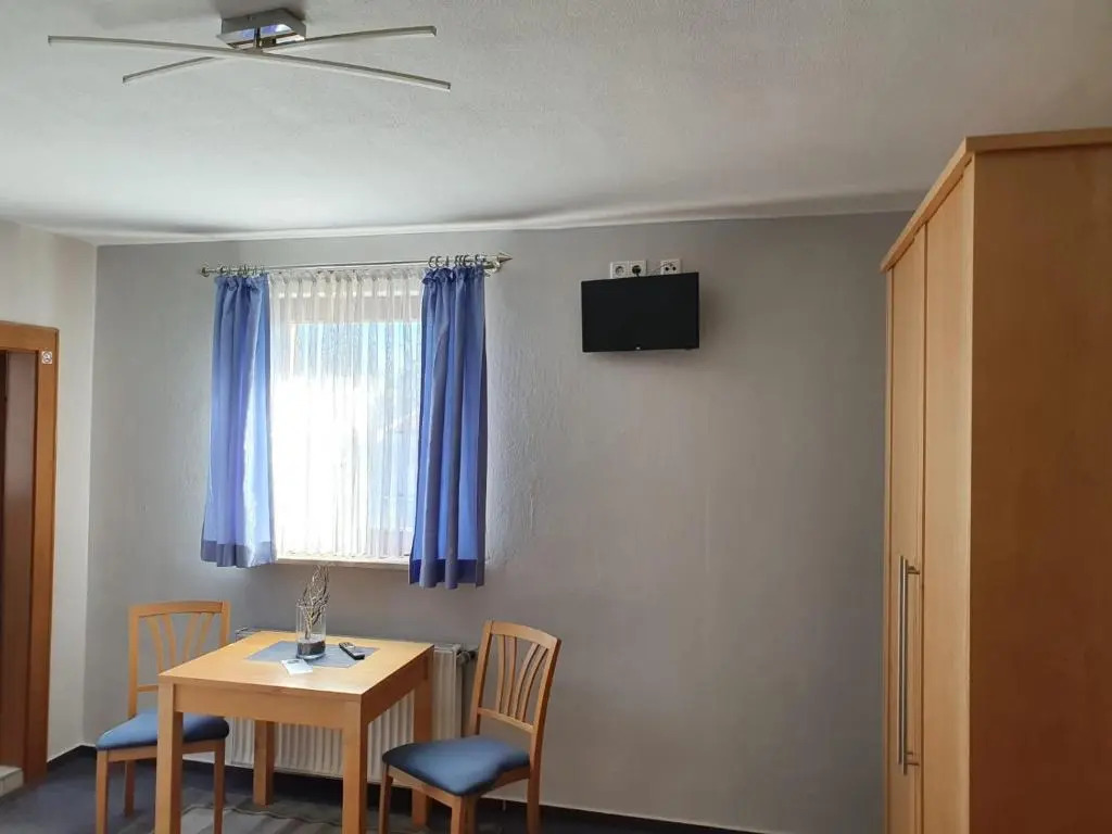 Aris Rooms