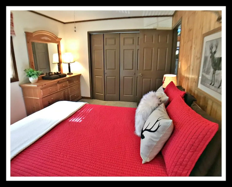 Shaconage 2 Bedrooms 1.5 Bathroom Cabin