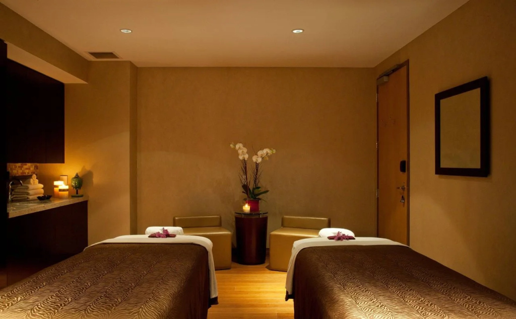 Hotel Beaux Arts, Autograph Collection