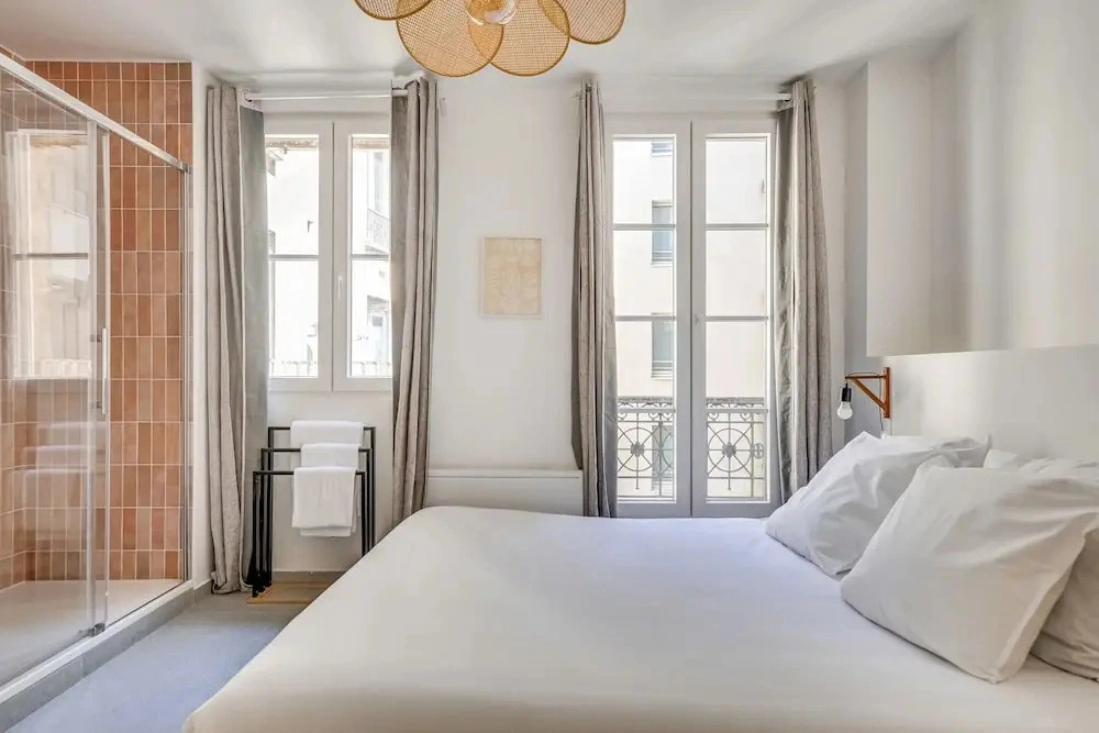 Modern Apartment - 1br/4p - 18 Arrd
