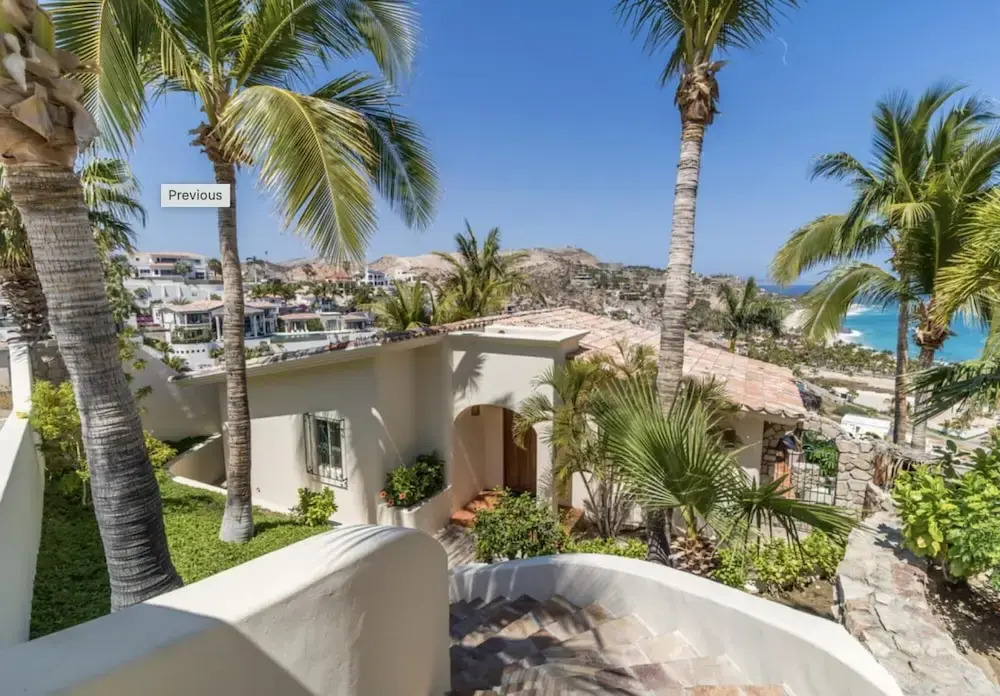 Casa Tranquila Only Steps to The Ocean 5-bedrooms Sleeps 9