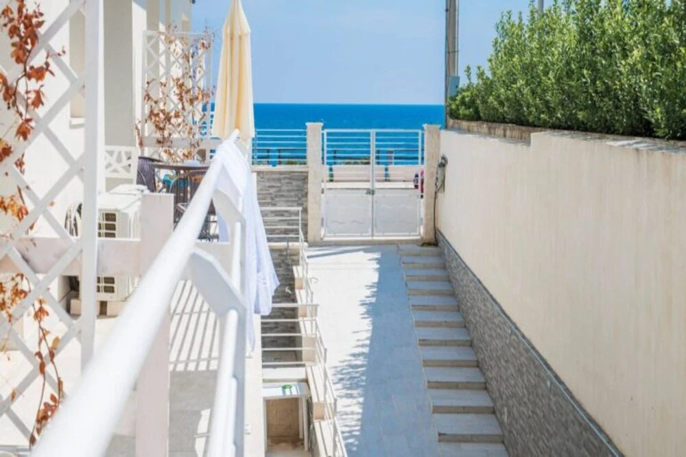 Turchese Apartment On Sea Shore