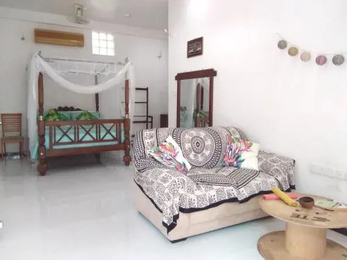 Madiha Guest