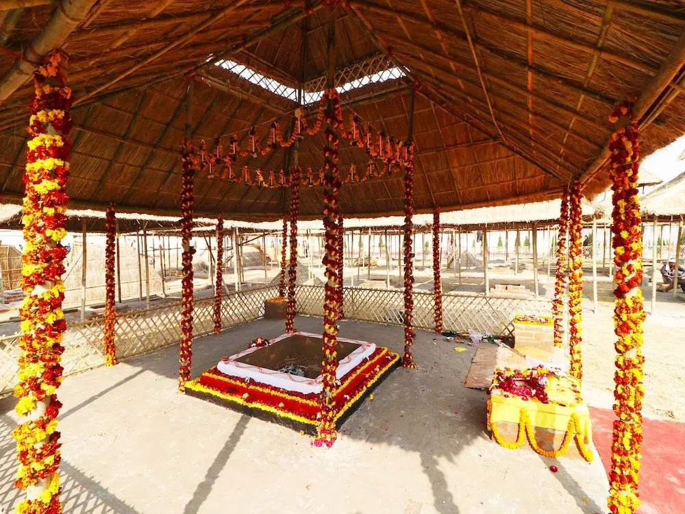 OYO 28125 Indraprasth Two Tent City