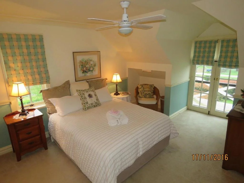 Hawks Nest Bed & Breakfast