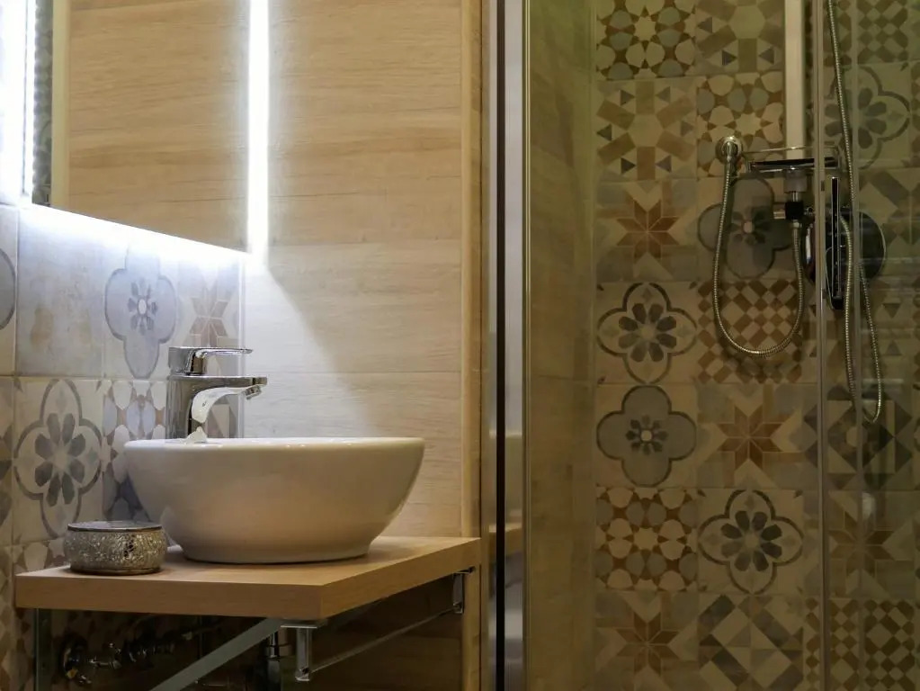 Vatican QG Rooms