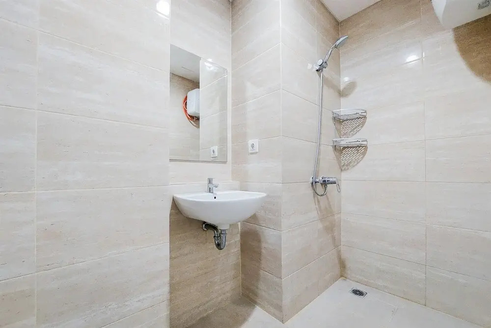 Comfort and Modern Look 2BR Apartment Springwood Residence