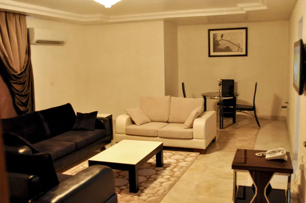 Caledonian Suites