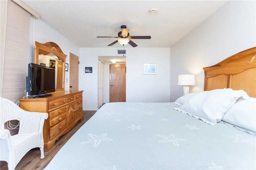 Hibiscus 103B - Two Bedroom Condo