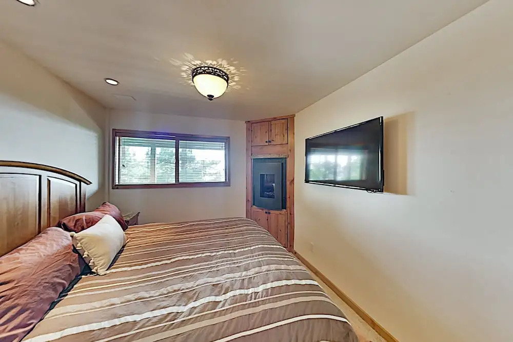 400fairg 3 Bedroom Condo