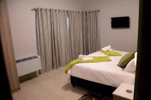 Green Side Accommodation