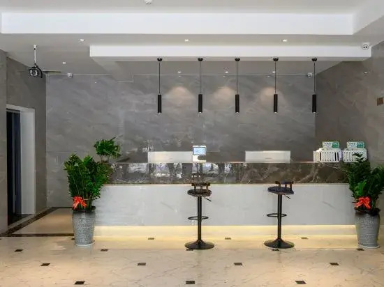 Yisu Qingju Hotel (Cixi Yintai City)