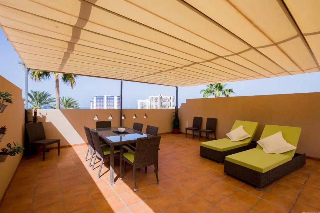 GO2TENERIFE Apart'Tera Solarium, Terraces, Swimming pools & Parking