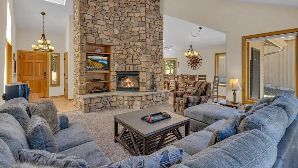 15 Lassen Ln 4 Bedroom Home