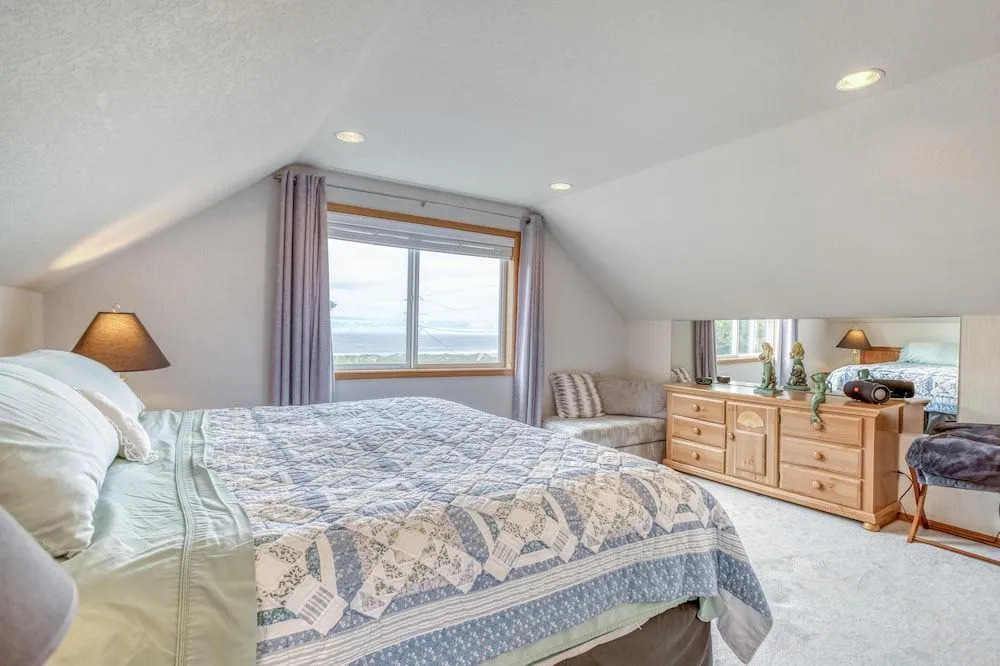 Amazing Ocean Views (MCA 448)