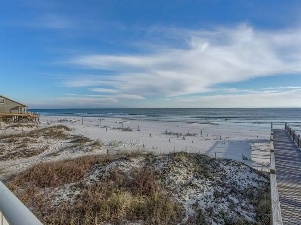 Heavenly Days by Avari Management