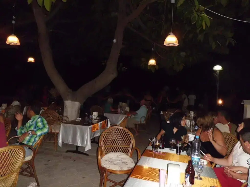 Deniz Otel