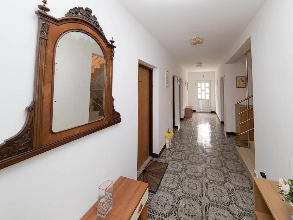 Apartments Biserka
