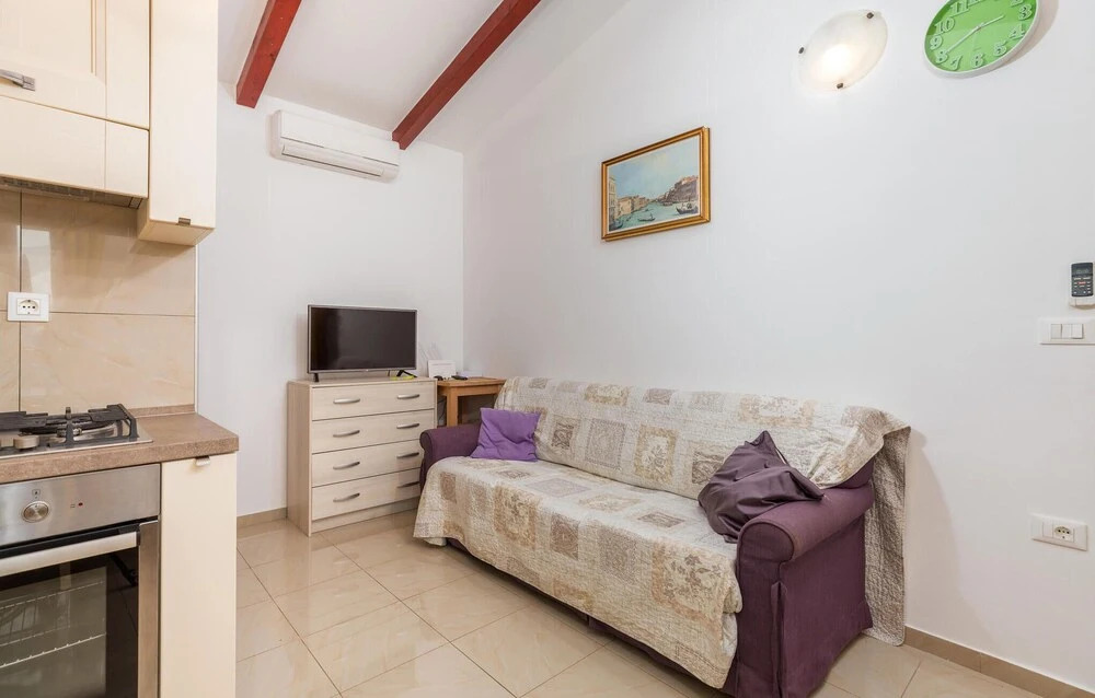 Gorgeous Home In Rovinj