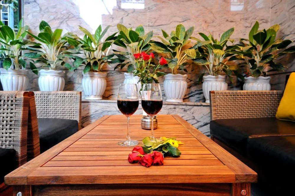Apollo Hotel Nha Trang Beach