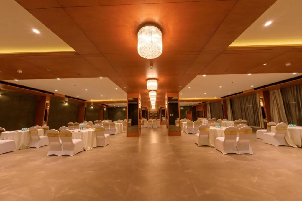 Lords Eco Inn Jamnagar - Apple Gate