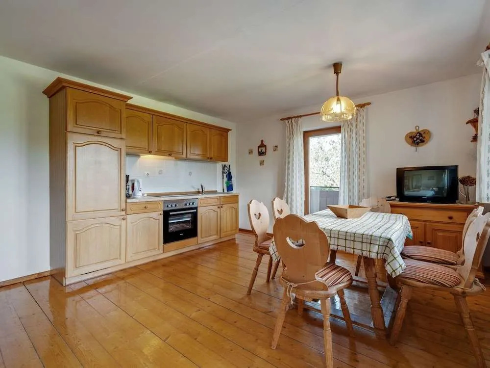 Wohnung in Neukirchen mit Skifahren & Pool
